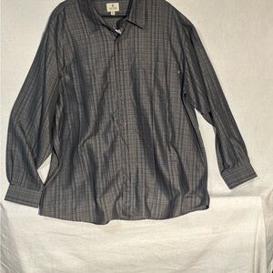 Men's Gray Plaid Button-Down Shirt